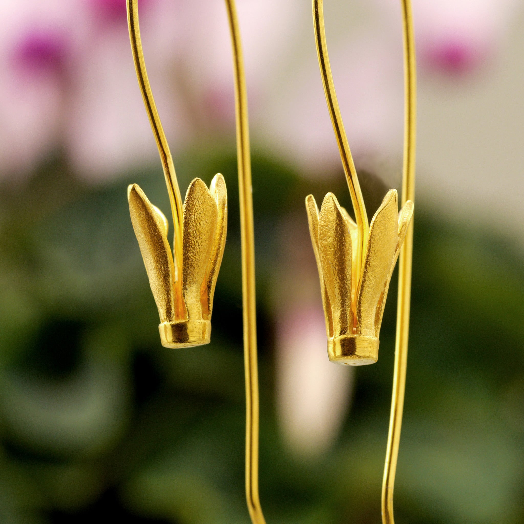 Nature - Cyclamen - Yellow Gold Drop Earrings