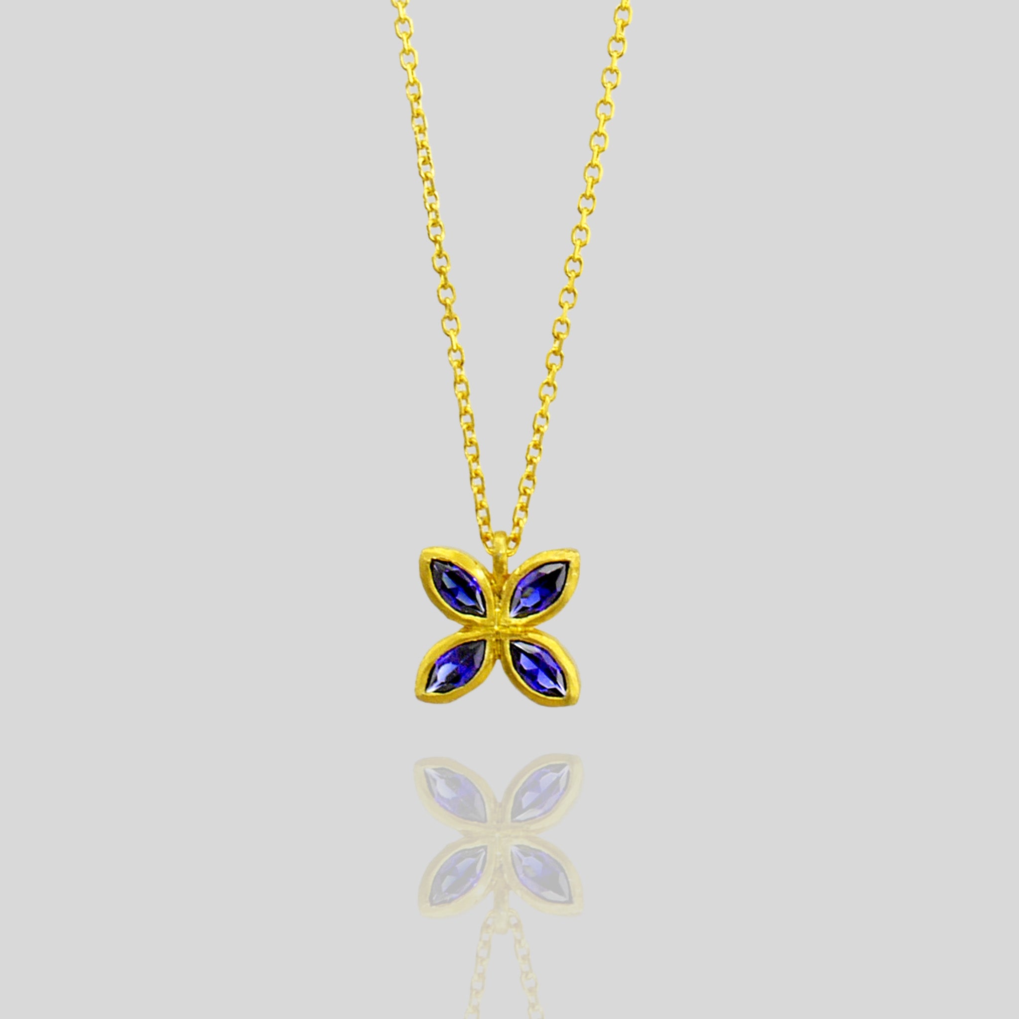 Gold Spring Flowers pendant with Sapphire